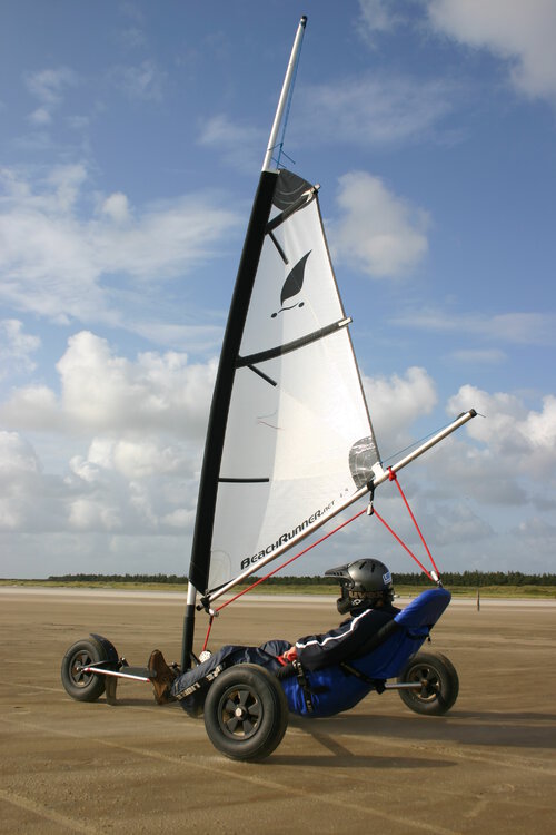 MicroRace3.thumb.jpg.ece45cd7e694eb6a45c