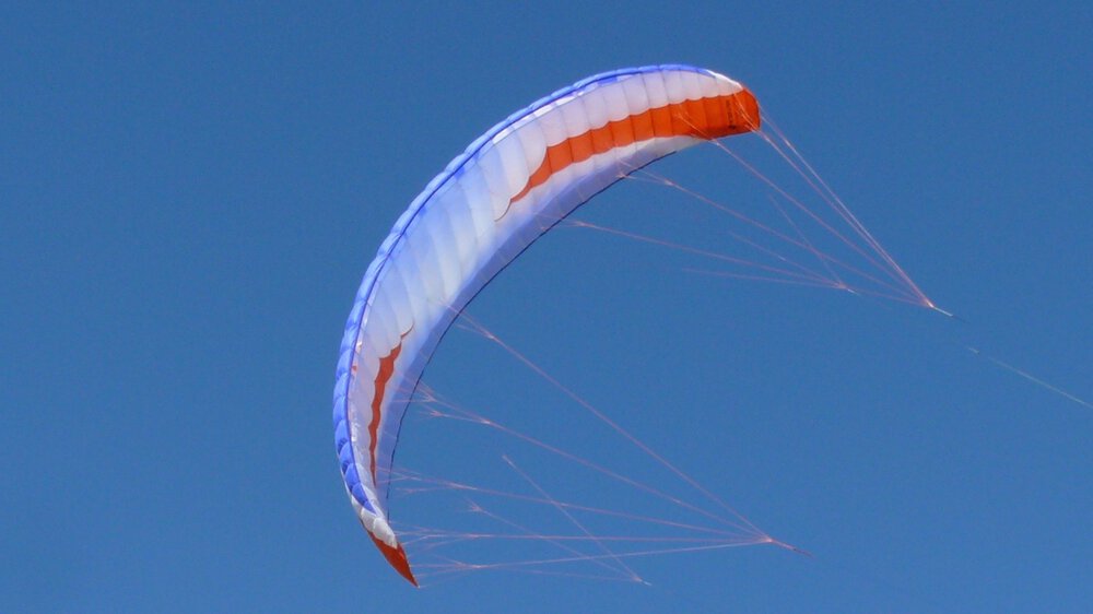 peter_lynn_vapor_015-kite_flying.thumb.j