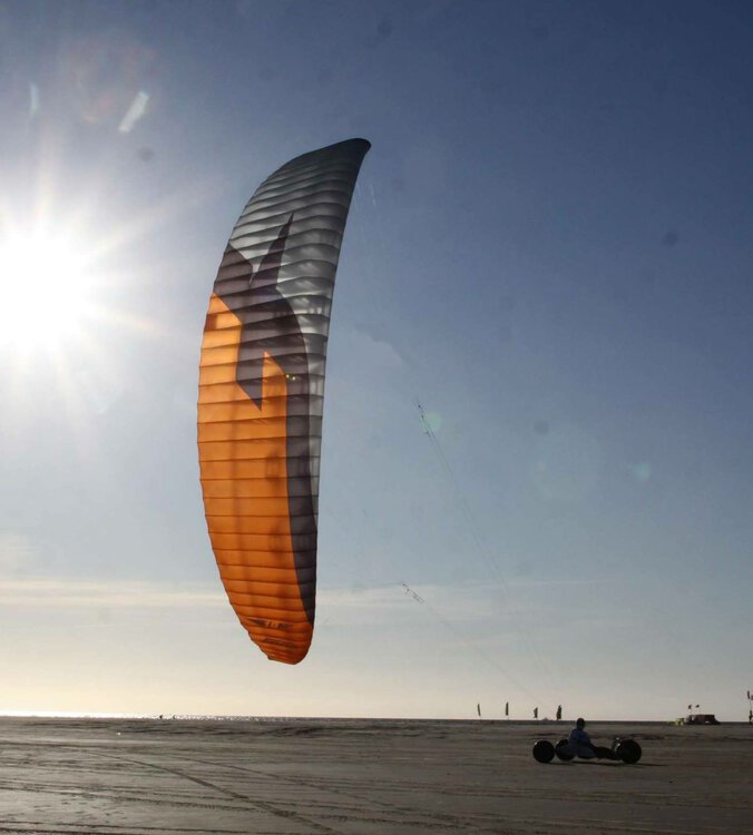 f-one-001.thumb.jpg.0e10d940884e1c773eb7