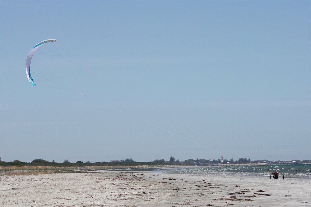 pansh_a15_kite_review-025-kite_flying.th